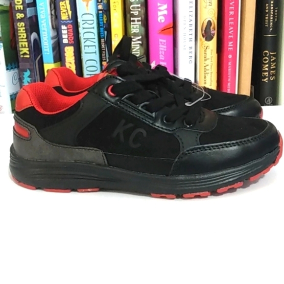 KENNETH COLE BLACK RED LACE UP LOW-TOP SNEAKERS SIZE 2 NWT - Picture 5 of 8
